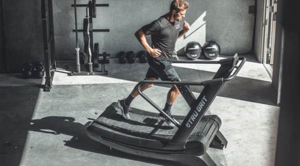 Tru Grit Runner Curved Manual Treadmill - Image 2